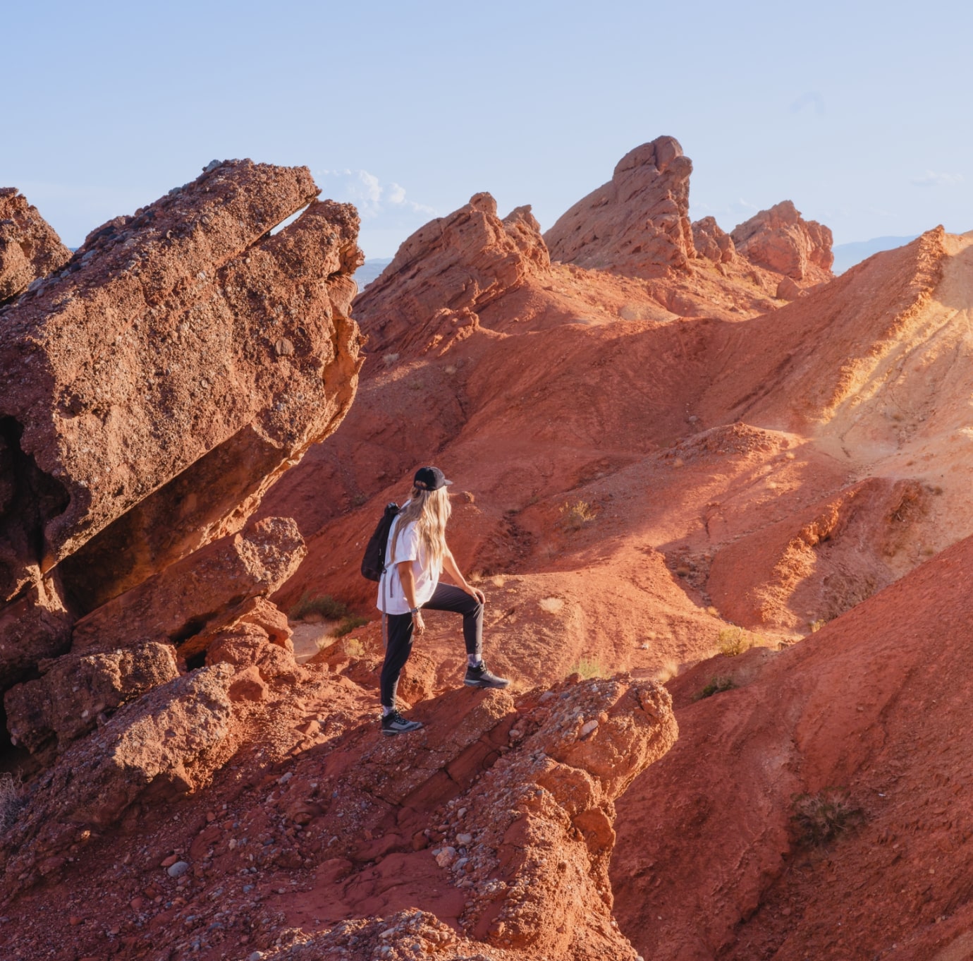 Click to shop Forsake Women's styles. Image features the Cascade Peak Mid.